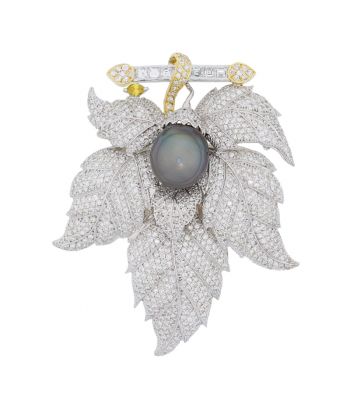 18k White Gold Tahitian Pearl & Diamond Leaf Motif Brooch