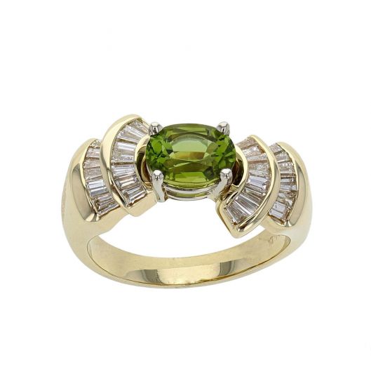 14K Yellow Gold Oval Peridot & Baguette Diamond Ring